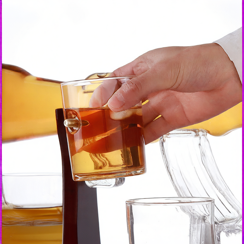 Novelty Rifle-Shaped Glass Decanter Set - Borosilicate Spirit Decanter with 4 Cups & Wooden Stand
