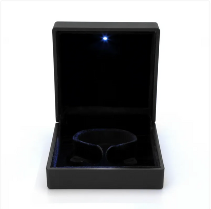 Black Jewelry Storage Box–Compact Jewellery Organiser Case for Rings, Bracelets & Accessories (Modern Display Box)
