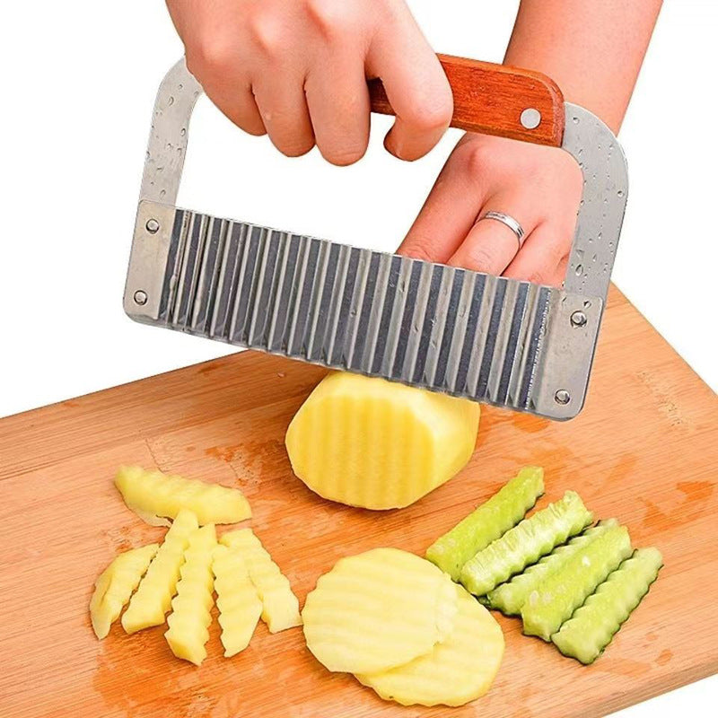 Wave Potato Knife–Stainless Steel Crinkle Cutter, Wooden Handle Vegetable Slicer for Fries & Decorative Cuts