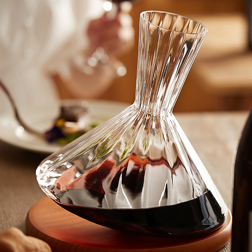 Crystal Glass Wine Decanter - 1000ml+ Luxury Balanced Red Wine Carafe