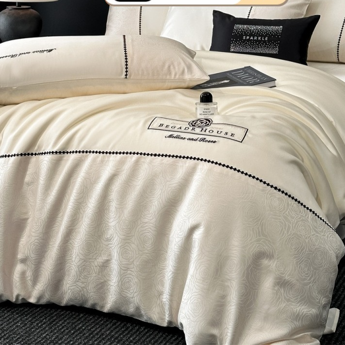 Luxury Lyocell Bedding Set–Ultra Soft Cooling 4-Piece Quilt Cover Set