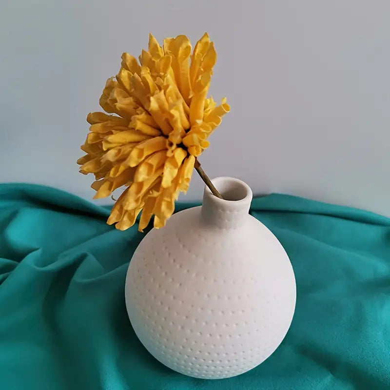 White Ceramic Flower Vase–Modern Decorative Vase for Living Room, Dining Table & Office Décor