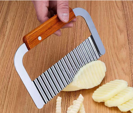 Wave Potato Knife–Stainless Steel Crinkle Cutter, Wooden Handle Vegetable Slicer for Fries & Decorative Cuts