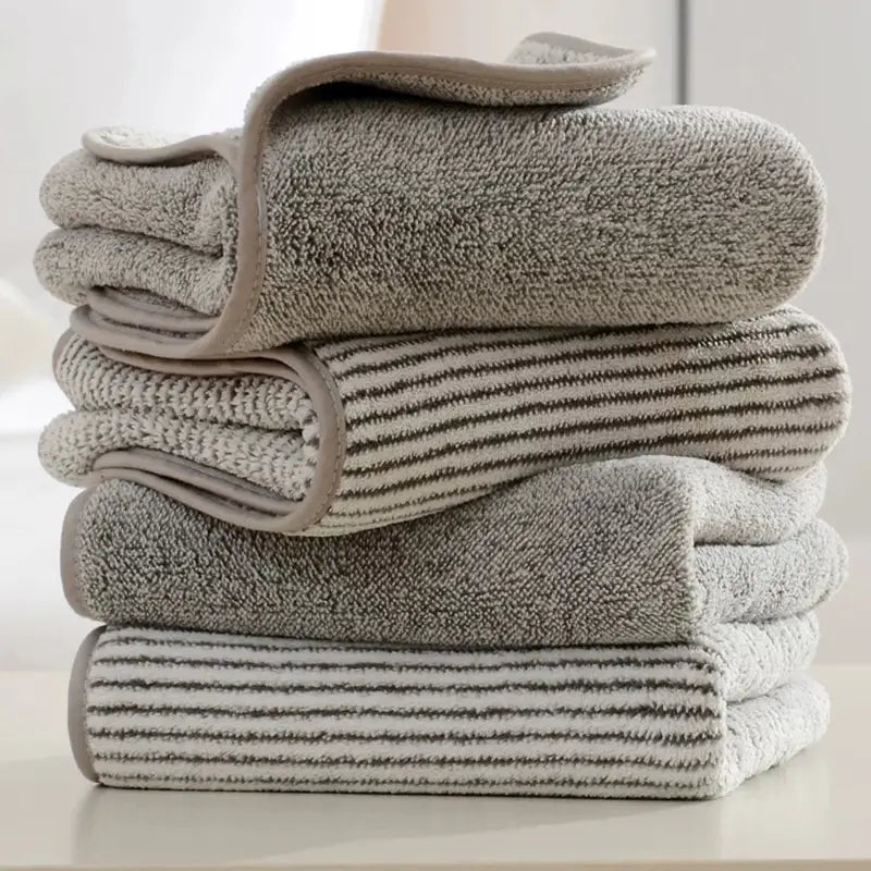 2 Pack Coral Velvet Hand Towels-Ultra Soft Absorbent Antibacterial Towels-Quick Dry Bathroom Towels 34x76cm