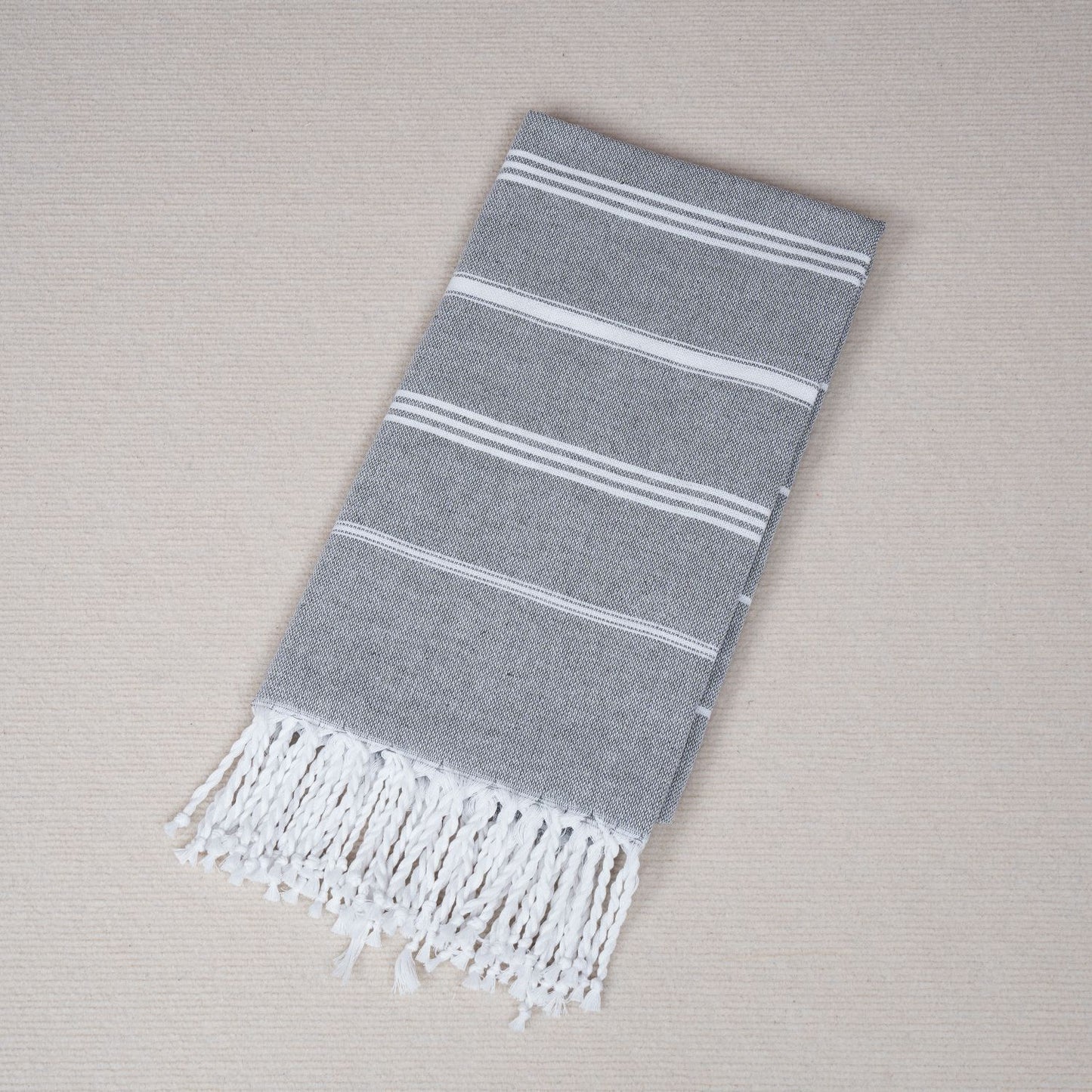 Oversized Tassel Beach Towel–Quick-Dry Cotton Blend Tassel Beach Blanket