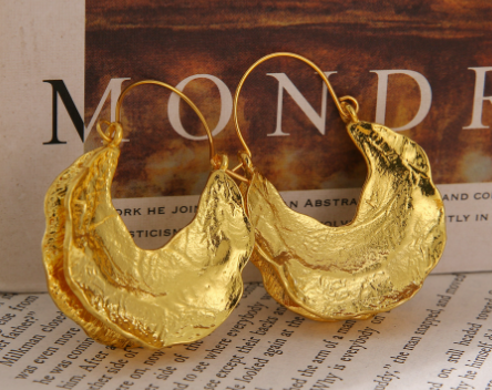 18K Gold Plated Half Hoop Earrings–Large Vintage Pumpkin Hoop Earrings, Lightweight Statement Jewellery (Gold & Silver)