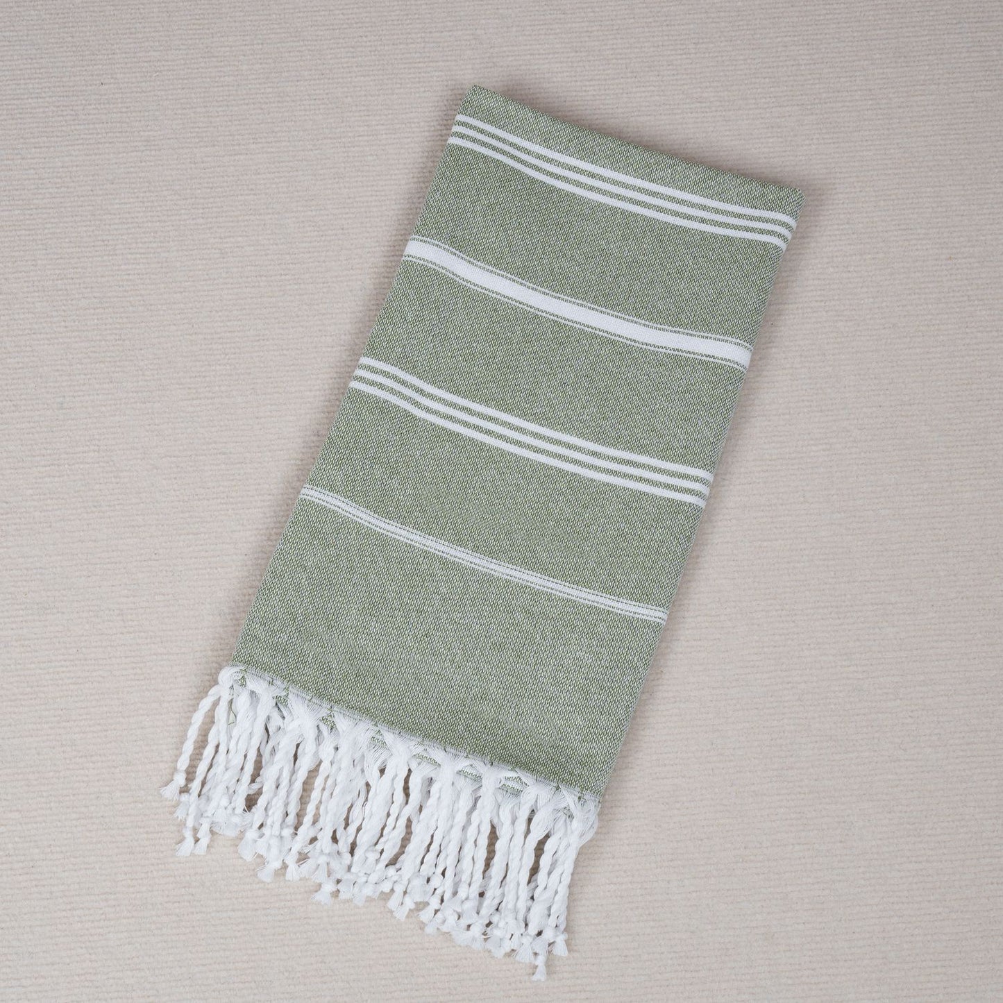 Oversized Tassel Beach Towel–Quick-Dry Cotton Blend Tassel Beach Blanket
