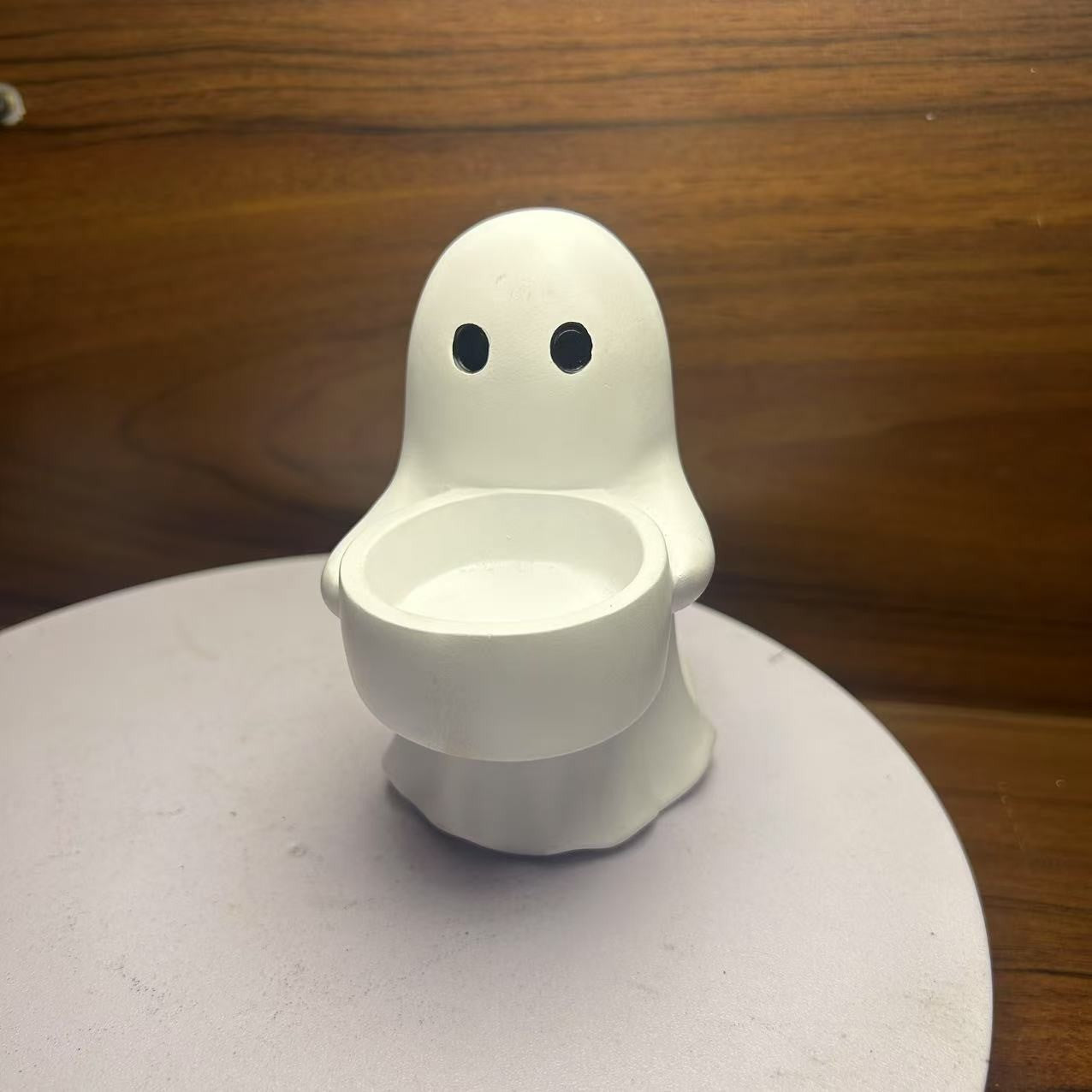 Glow-in-the-Dark Halloween Ghost Decoration – LED Resin Ornament