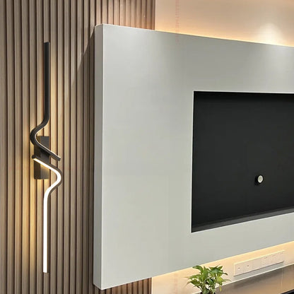 Modern Wave LED Wall Light–Minimalist Aluminium Wall Sconce