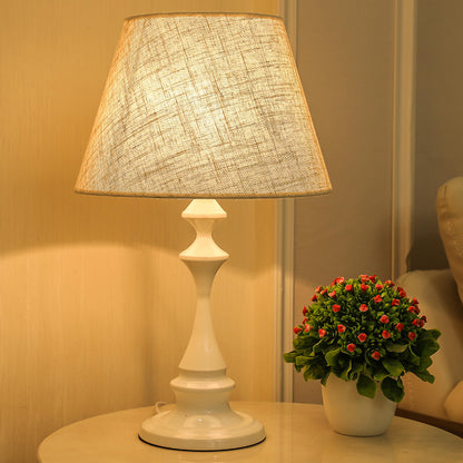 Modern Craft Dimmable LED Table Lamp–Minimalist Metal Bedside Lamp