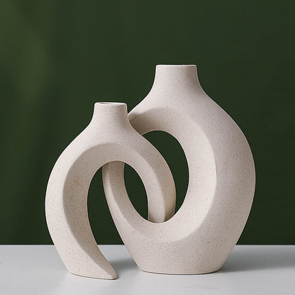 European Ceramic Vase–Modern Minimalist Decorative Flower Vase for Home & Office Décor
